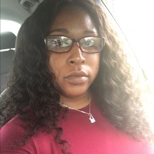 Meet your Posher, Yolanda